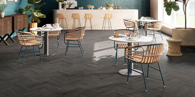 MAXIMUS Highland Oak - Ebony Серый Дизайн-плитка пвх (lvt) AW