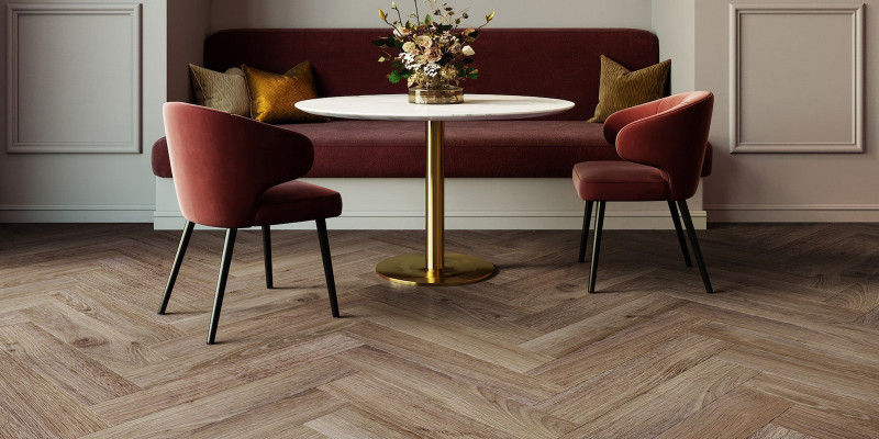 MAXIMUS Highland Oak Herringbone - Roasted Коричневый Дизайн-плитка пвх (lvt) AW